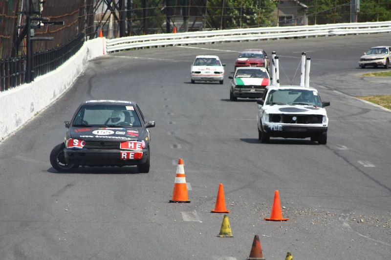 Illustration for article titled The 24 Hours Of LeMons New England 2009 Über Gallery, Part 1